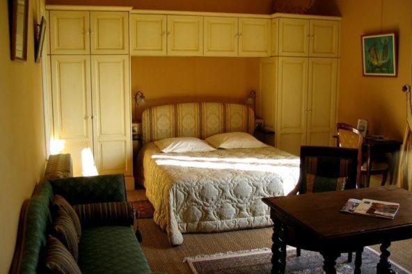 Chateau Belles Graves Bed & Breakfast Pomerols ห้อง รูปภาพ